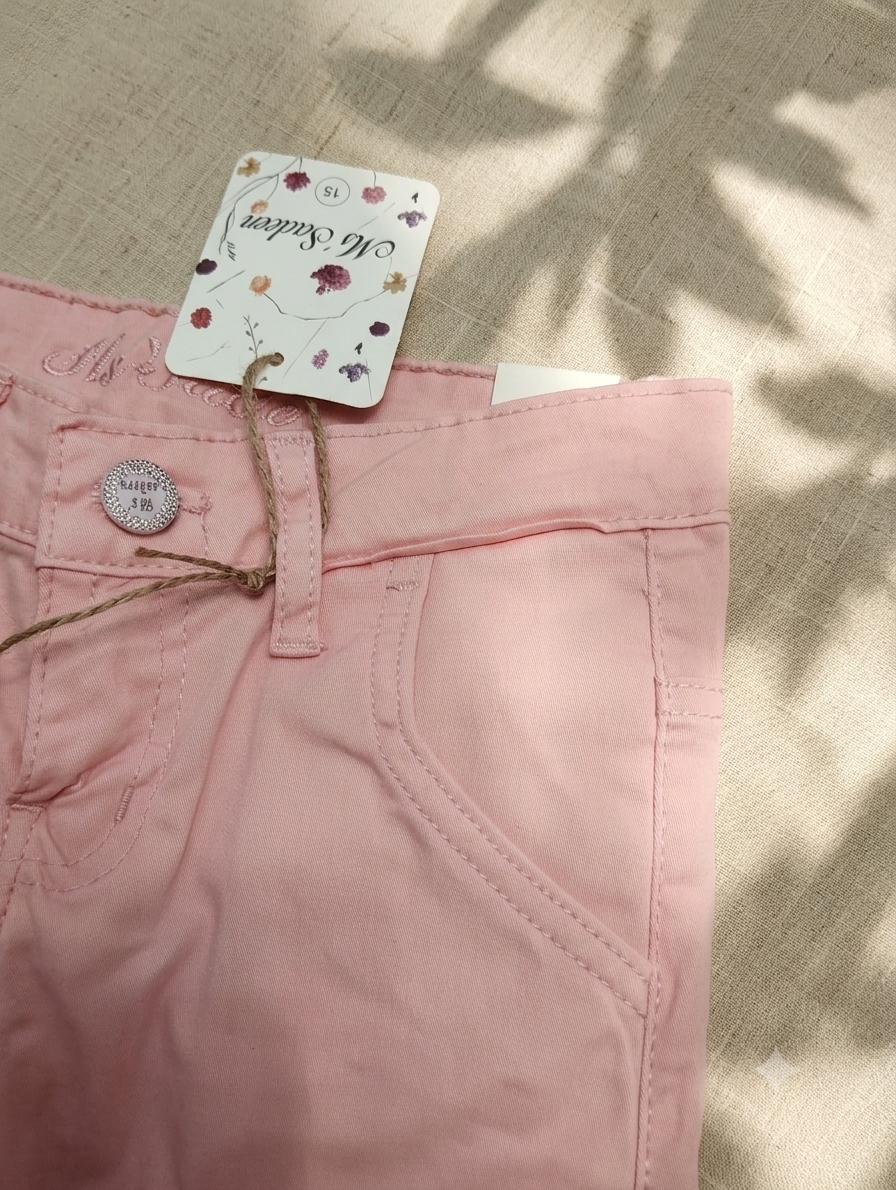 Trendy Girls’ Capri Pants - 1917