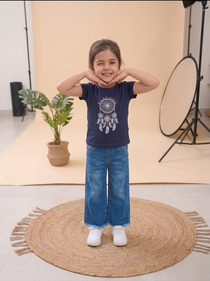 Wide‑Leg Frayed Hem Denim Jeans-1860